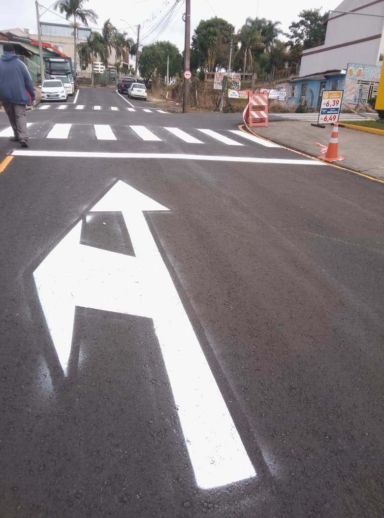 Concluída a revitalização asfaltica da General Osório, prefeitura inicia melhorias de sinalização viária
