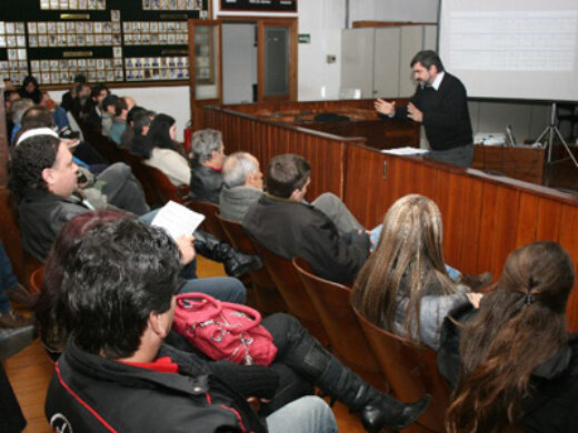 Prefeitura apresenta em audiência pública proposta da LDO