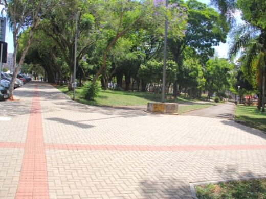 Praça Antonino Xavier tem melhorias concluídas