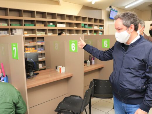 Prefeitura inaugura nova Farmácia Central