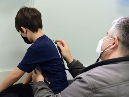 Contratação de pediatras