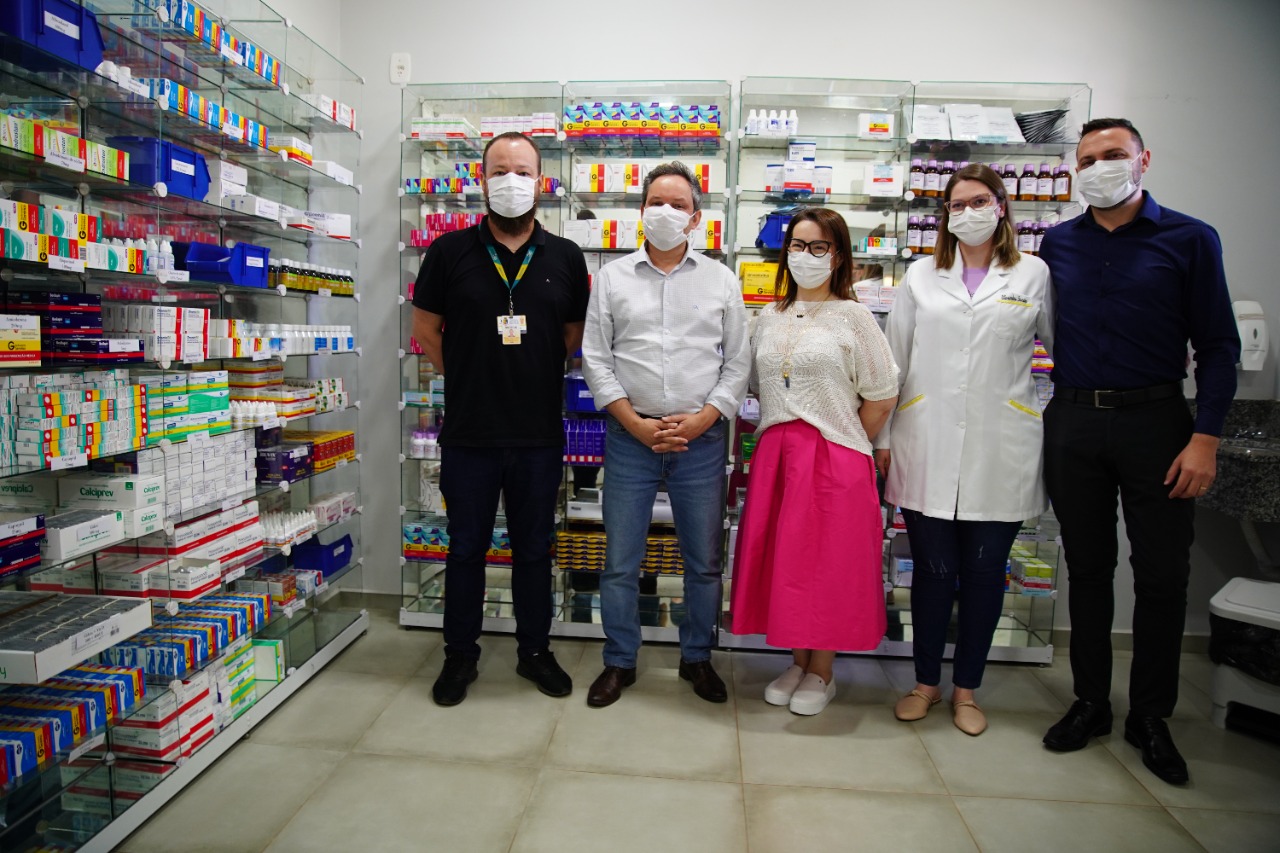 Prefeitura inaugura farmácias em unidades de saúde dos bairros Professor Schisler e Santo Antônio da Pedreira