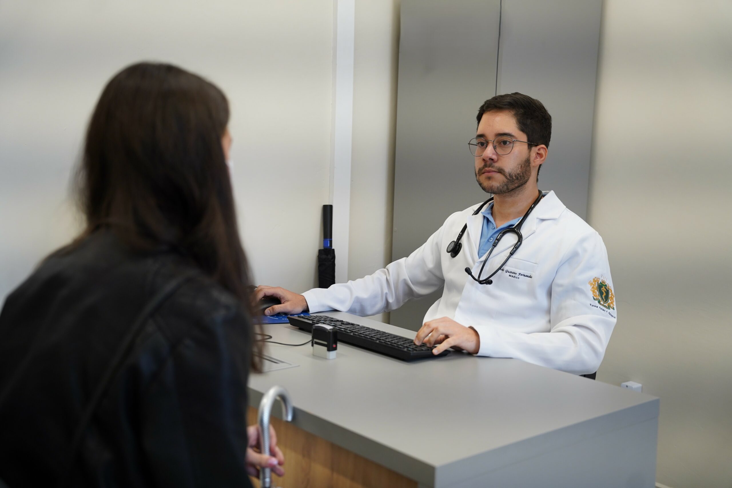 Prefeitura amplia número de profissionais de saúde e fortalece atendimento na rede básica