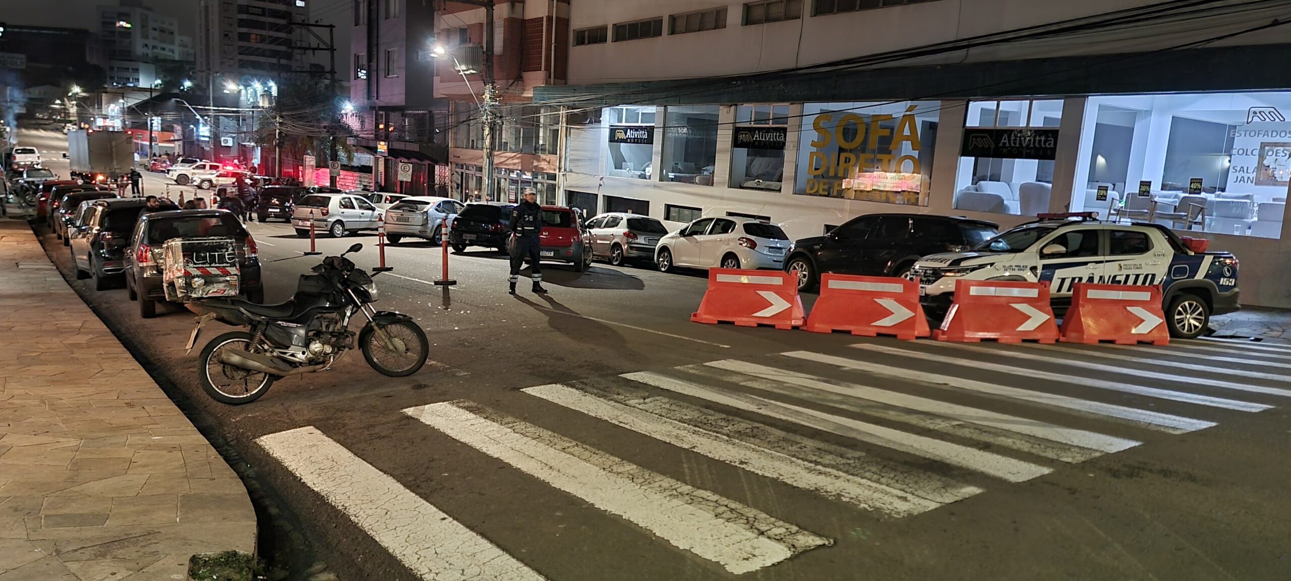 Operação Balada Segura aborda 248 veículos e autua 31 motoristas por embriaguez em ação na madrugada deste sábado