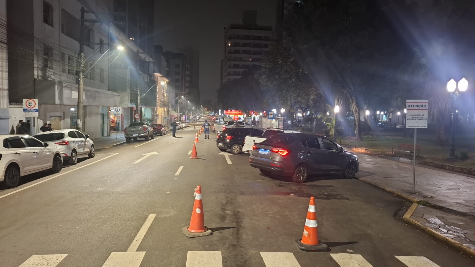 Balada Segura autua 15 motoristas por embriaguez durante madrugada fria em Passo Fundo
