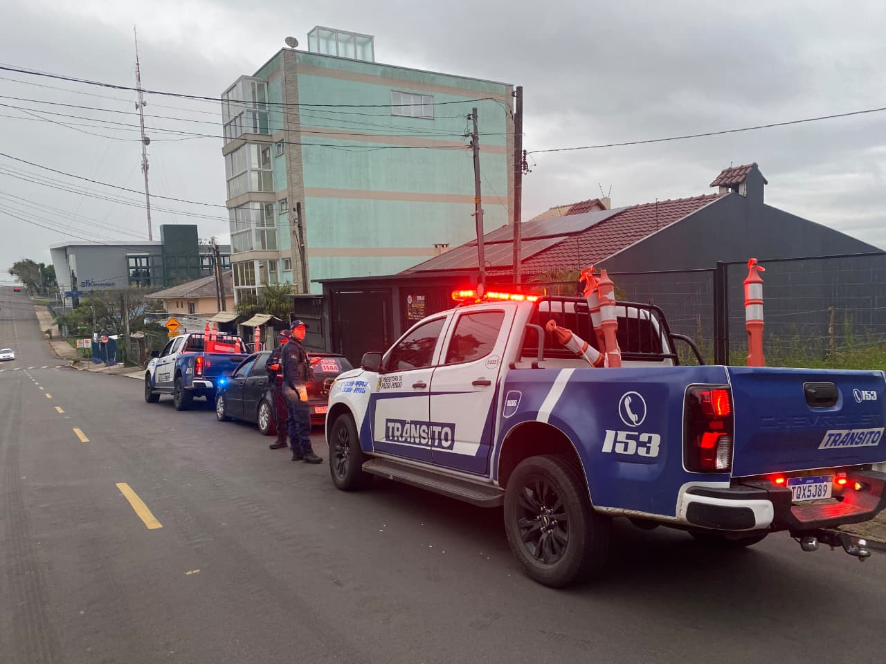 Operação Fim de Festa registra infrações de trânsito e encaminha motorista por embriaguez em Passo Fundo