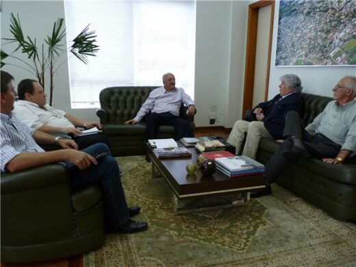 Diretor da Unesul visita Dipp