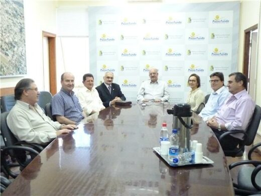 Creci agradece concessão de terreno