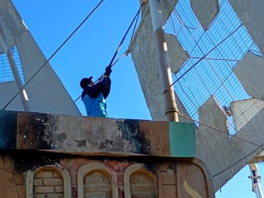 Prefeitura realiza limpeza e reforça segurança da Caravela de Passo Fundo