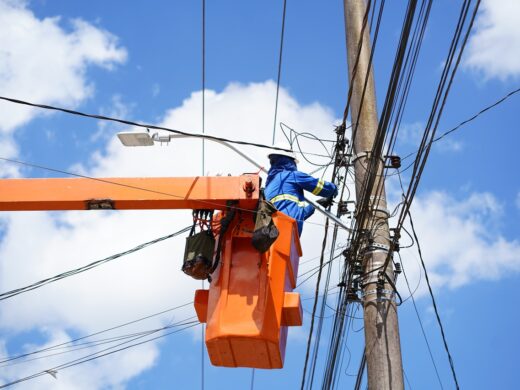 Prefeitura reforça equipes para cobrir toda a cidade com Iluminação em LED