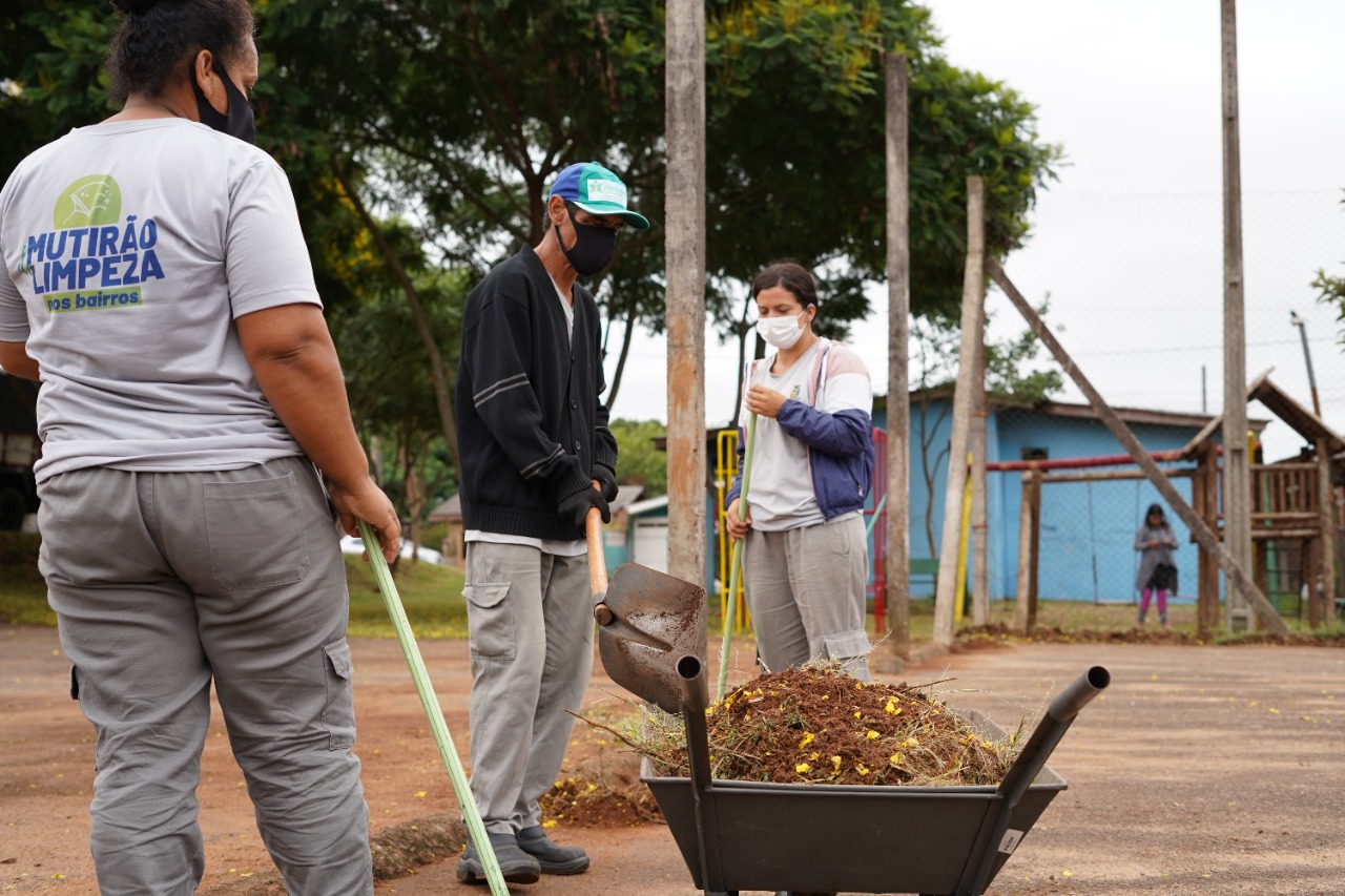 Equipes do Mutirão de Limpeza nos Bairros já atuaram em mais de 40 regiões no primeiro semestre de 2022