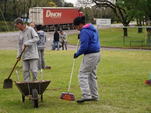 Prefeitura realiza limpeza em preparação à Romaria de Nossa Senhora Aparecida