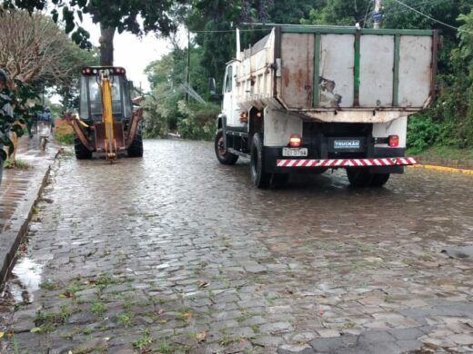 Prefeitura segue trabalhando na manutenção da cidade e atendimento à população após as chuvas