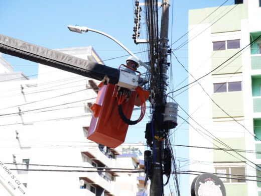 Prefeitura avança na instalação de lâmpadas de LED