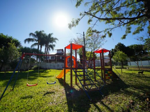 Prefeitura melhora iluminação e revitaliza espaços públicos nos bairros
