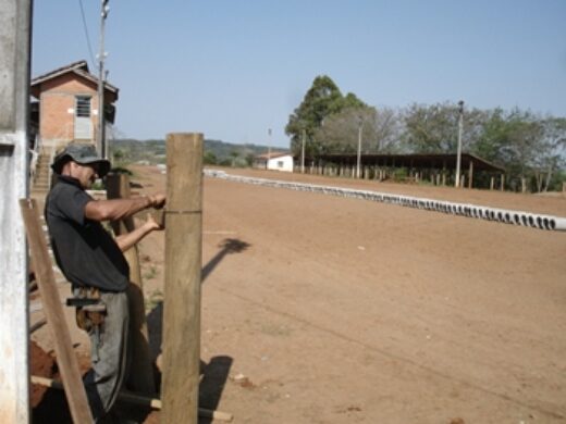 Recuperação do Parque de Rodeios da Roselândia segue até o início de novembro