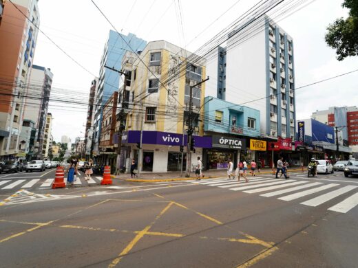Trânsito na Bento Gonçalves terá alteração a partir de terça-feira (26)