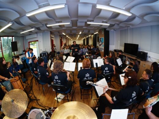 Escola Pública de Música Yamandu Costa completa um ano