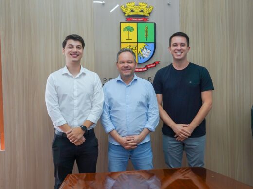 Prefeito Pedro Almeida anuncia novo coordenador das Associações de Bairro