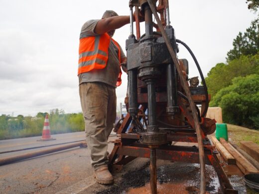 Prefeitura apoia etapa de sondagem no trevo Caravela