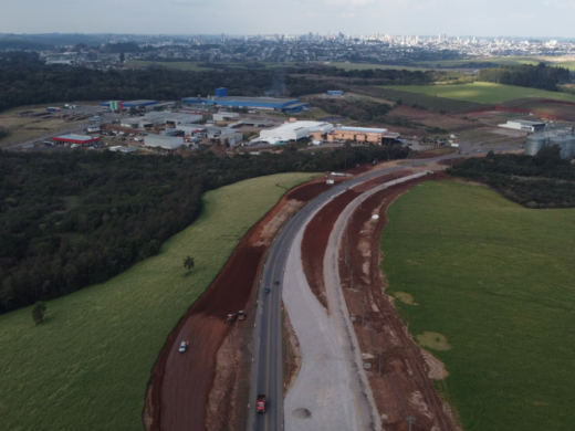 Prefeitura segue com obras no trevo de acesso ao Distrito Industrial Valinhos
