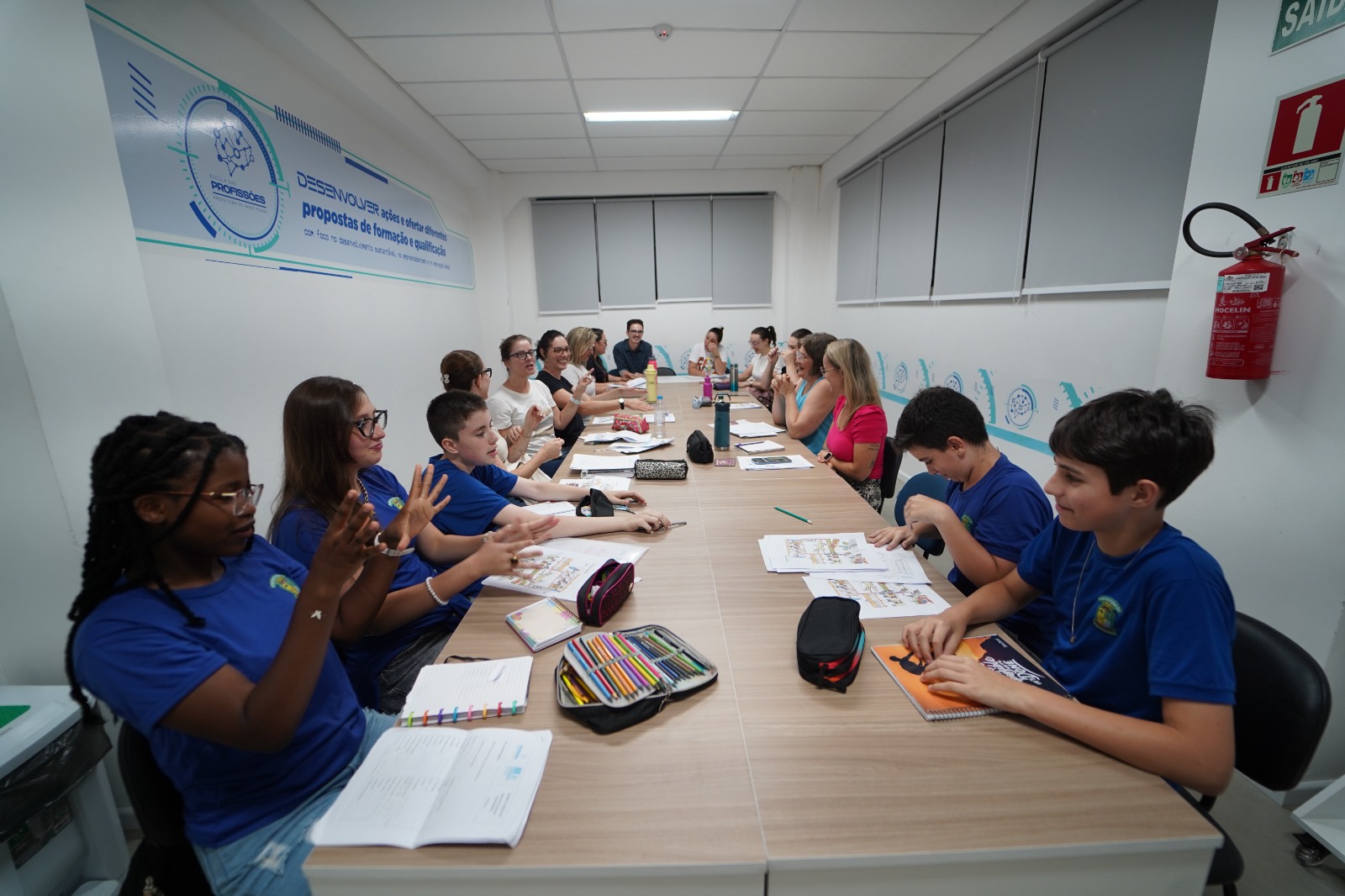 Prefeitura intensifica preparação com aulas de espanhol para Missão Cidade Educadora