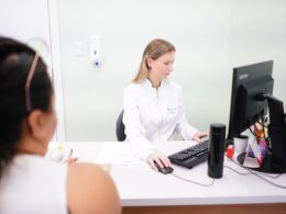 Faltas em consultas ultrapassam 25% e ampliam fila de espera em Passo Fundo