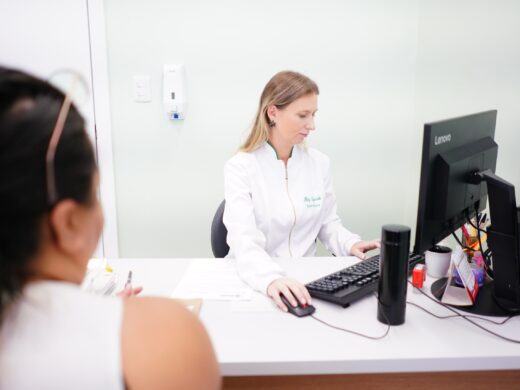 Faltas em consultas ultrapassam 25% e ampliam fila de espera em Passo Fundo