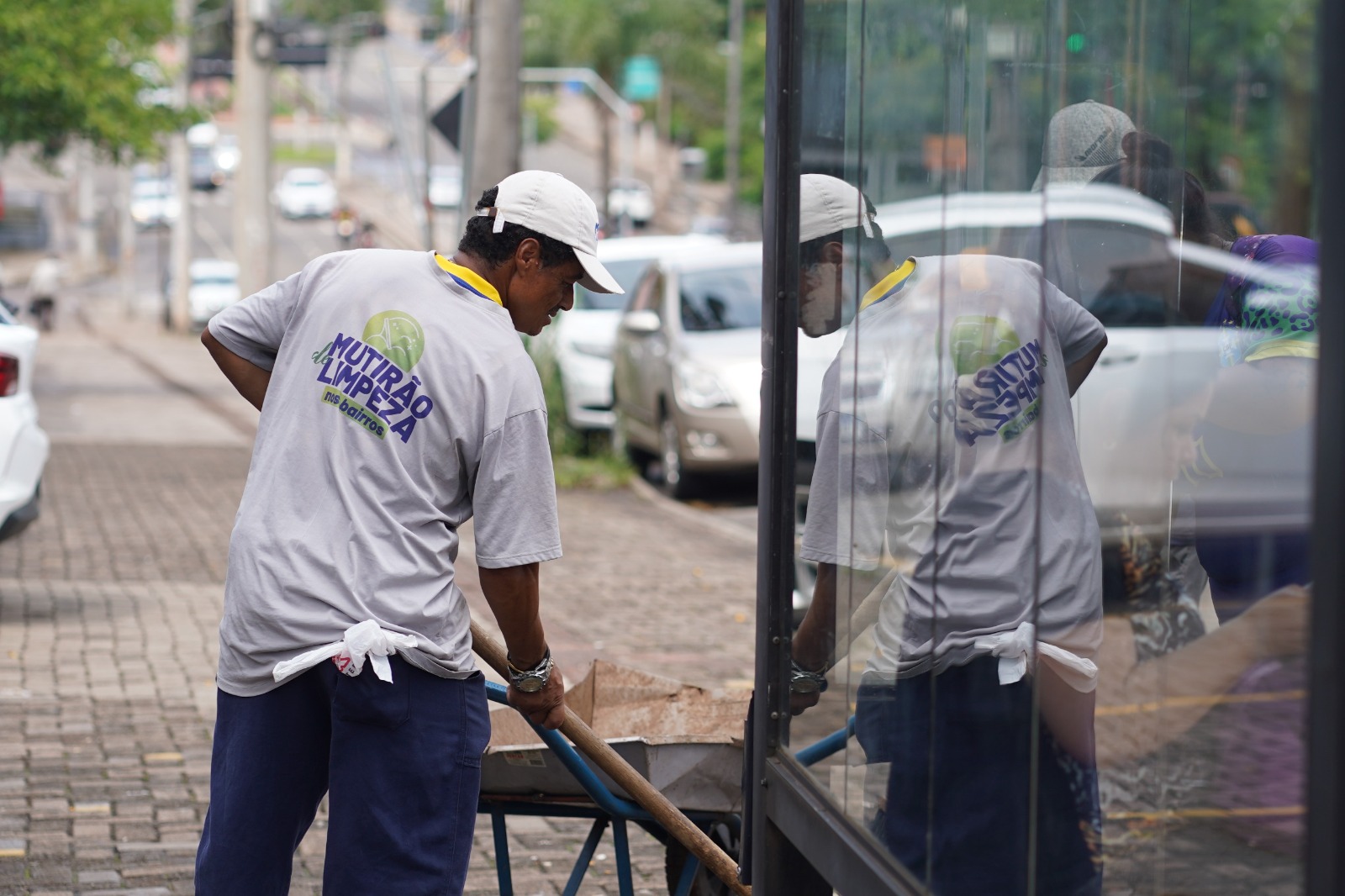 Prefeitura amplia serviços de limpeza urbana com contratação de nova empresa