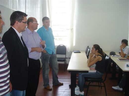 Prefeitura prepara jovens para o mercado de trabalho