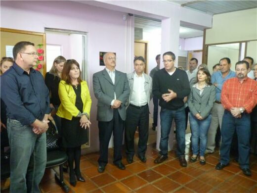 Prefeitura entrega CRAS na Vera Cruz