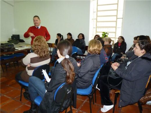 Prefeitura promove discussões sobre bullying