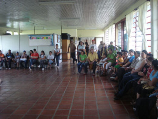 Reunião com famílias do programa Guri Guria