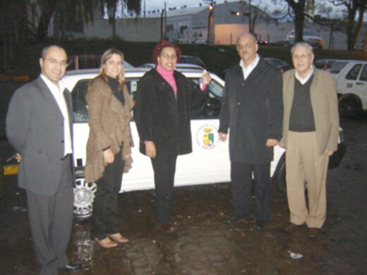 Prefeitura entrega carro para Conselho Tutelar