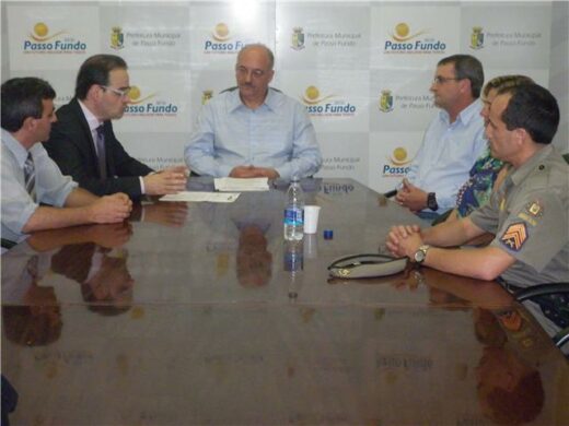 Projeto de lei  do executivo prevê punição rigorosa à venda de bebidas à menores