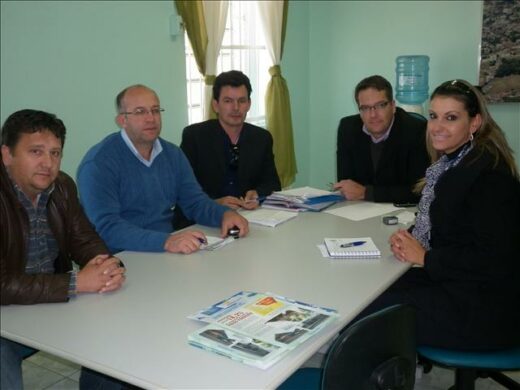 Cronograma de entrega de roupas nos bairros começa ser organizado