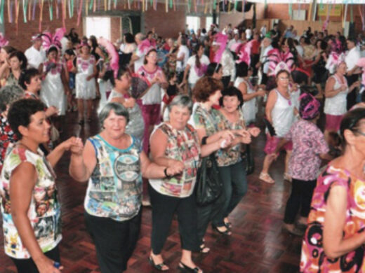 Baile de Carnaval do DATI acontece nesta quarta-feira