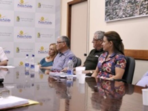 Prefeito garante renovação de convênios com Lar Emiliano Lopes e Casa Vita