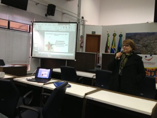 Programa de erradicação do trabalho infantil faz reunião com agentes de saúde