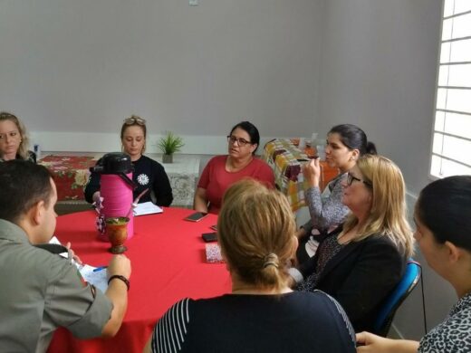 Fortalecimento no atendimento à mulher