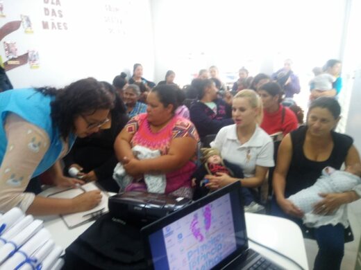 Programa Criança Feliz atende comunidades