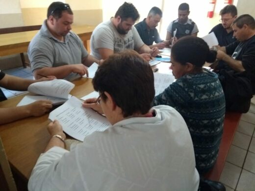 Equipe da Casa de Passagem recebe capacitação