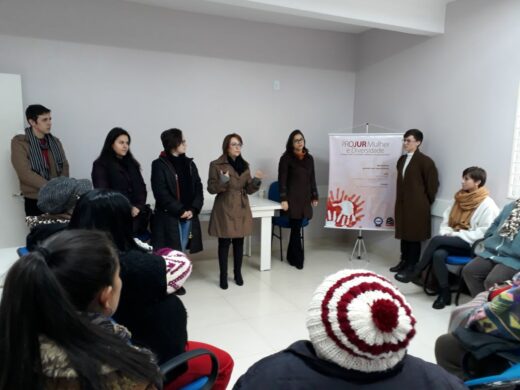 Direitos da mulher são tema de debate