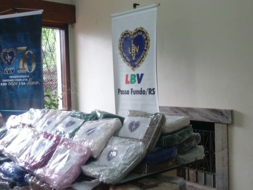 LBV doa 200 cestas básicas para o município