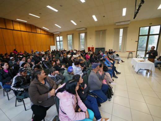 Programa da Prefeitura fortalece qualificação e amplia oportunidades para famílias em vulnerabilidade