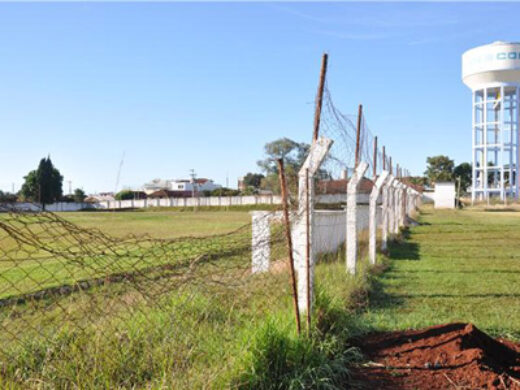 Estádio Delmar Sitone passa por reformas