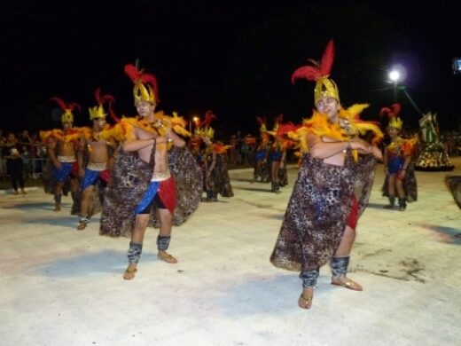 Academia do Samba Cohab I canta para não deixar o samba morrer