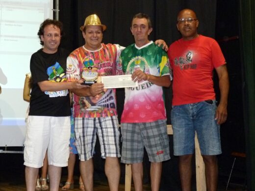 Bambas da Orgia é tri-campeã do carnaval de Passo Fundo