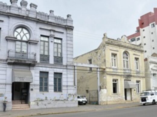 Secretarias estudam alternativas de revitalização do Museu e Teatro