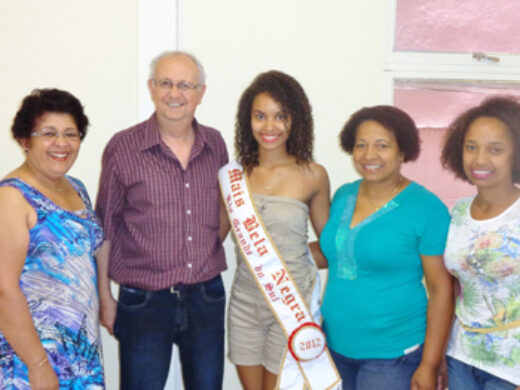 Secretário se reúne com representantes da Associação Cultural de Mulheres Negras